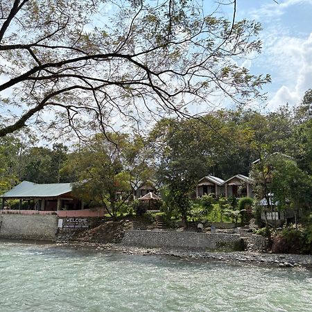 Asim Paris Guesthouse & Jungle Trekking Bukit Lawang Exterior foto